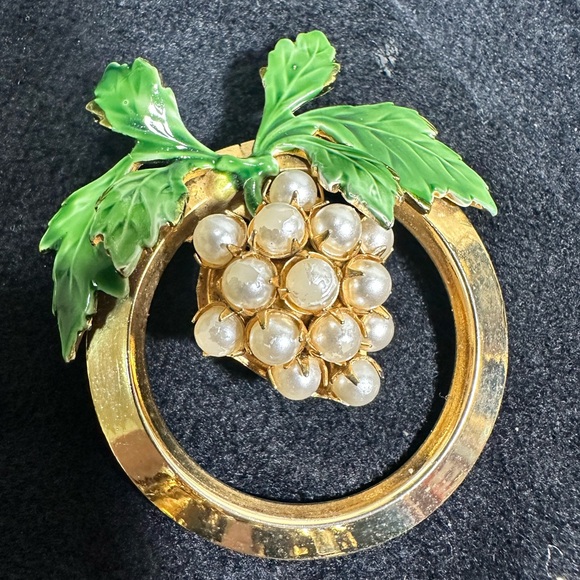 🚨RARE🔥: Vtg Sandor Pearl Cluster Accent Brooch & Earring Set - Picture 7 of 12